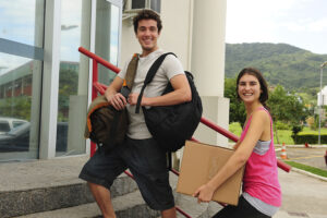 College students moving in to the university campus